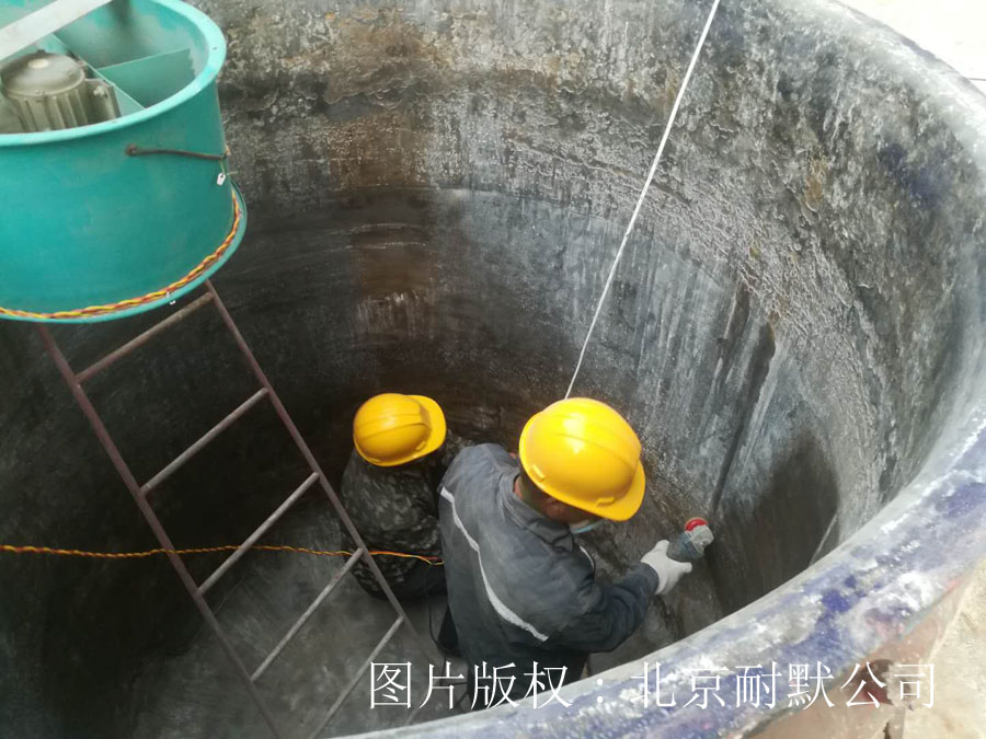 化工罐內壁采用厚漿型耐酸重防腐涂料 化工罐內壁采用厚漿型耐酸重防腐涂料